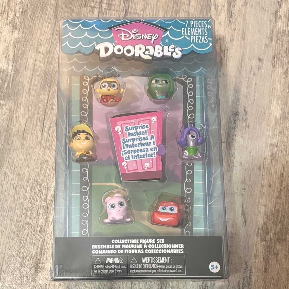 Disney Doorables Surprise Figure Set - Green, Purple, Red